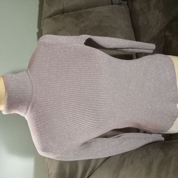 Elegant Sparkle Gold Turtleneck Sweater - Picture 2 of 5